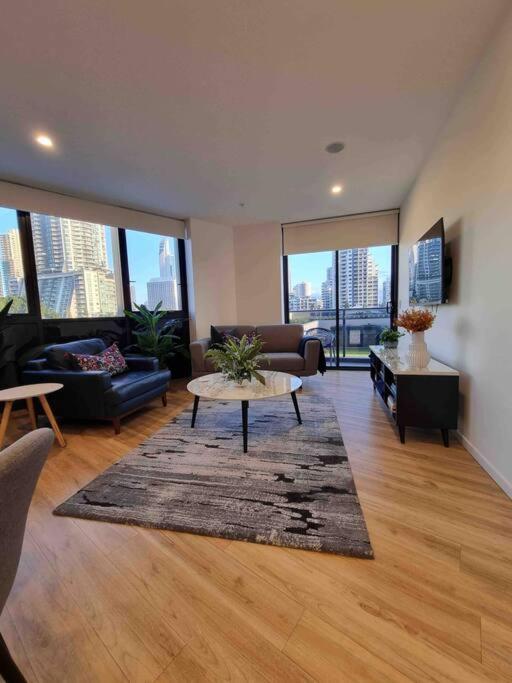 Modern 1 Brm Apartment With Pool Close To Beach Gold Coast Esterno foto