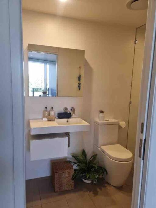 Modern 1 Brm Apartment With Pool Close To Beach Gold Coast Esterno foto